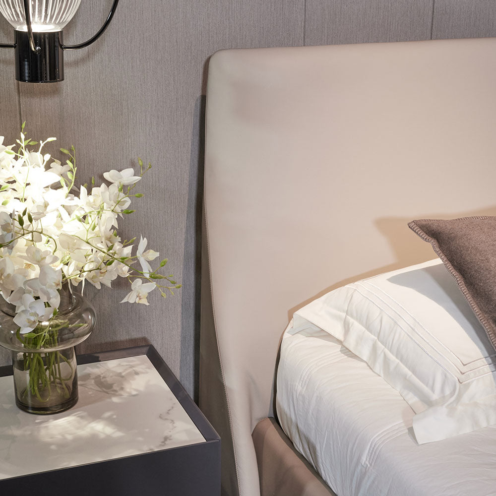 Sarina Bed